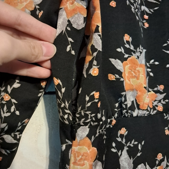 Free People Women's Long Sleeve Dress Size 4 Black Orange Floral Mini - Picture 8 of 12